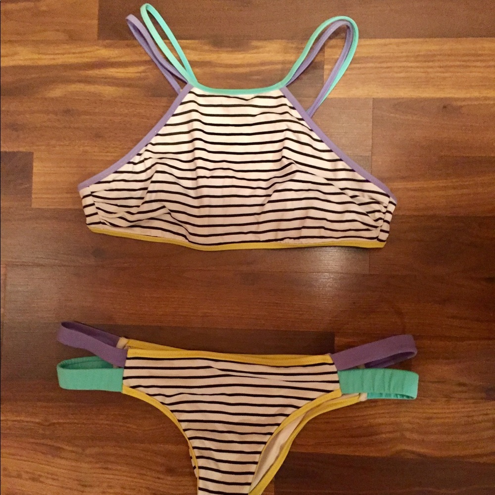 Victoria secret swim suit set  Size large